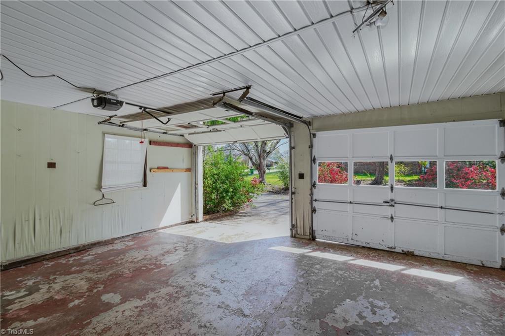 750 Manarda Circle