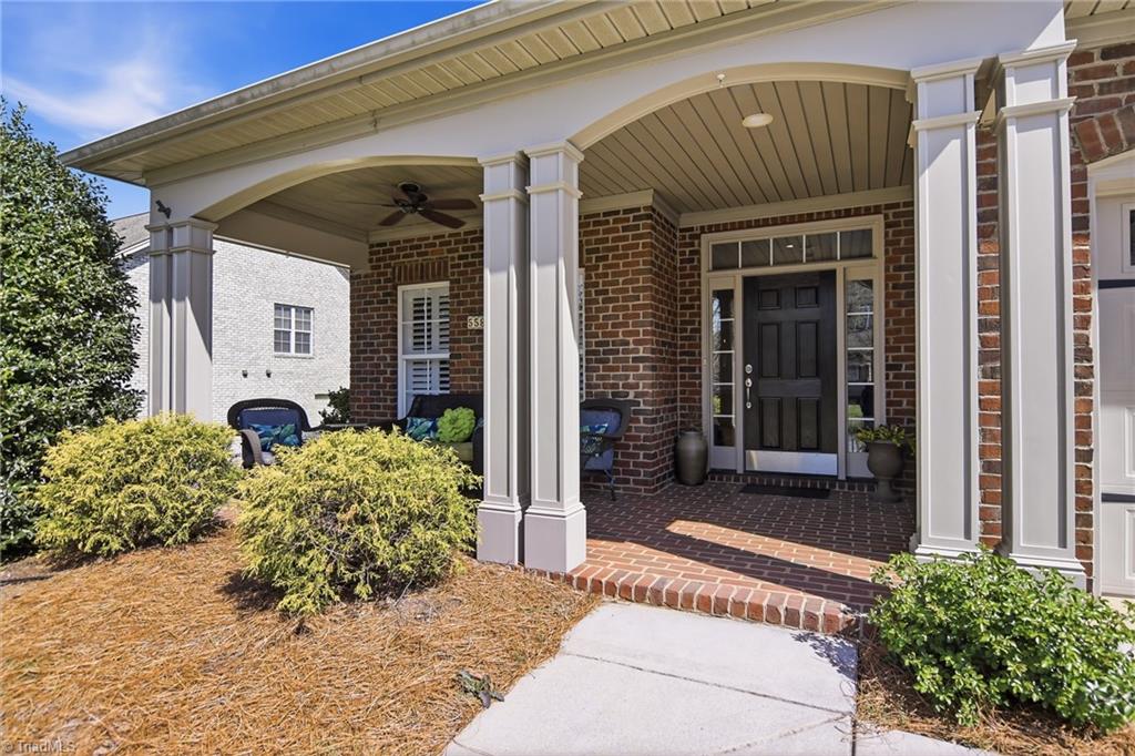 5587 Foxgate Circle, Winston-Salem