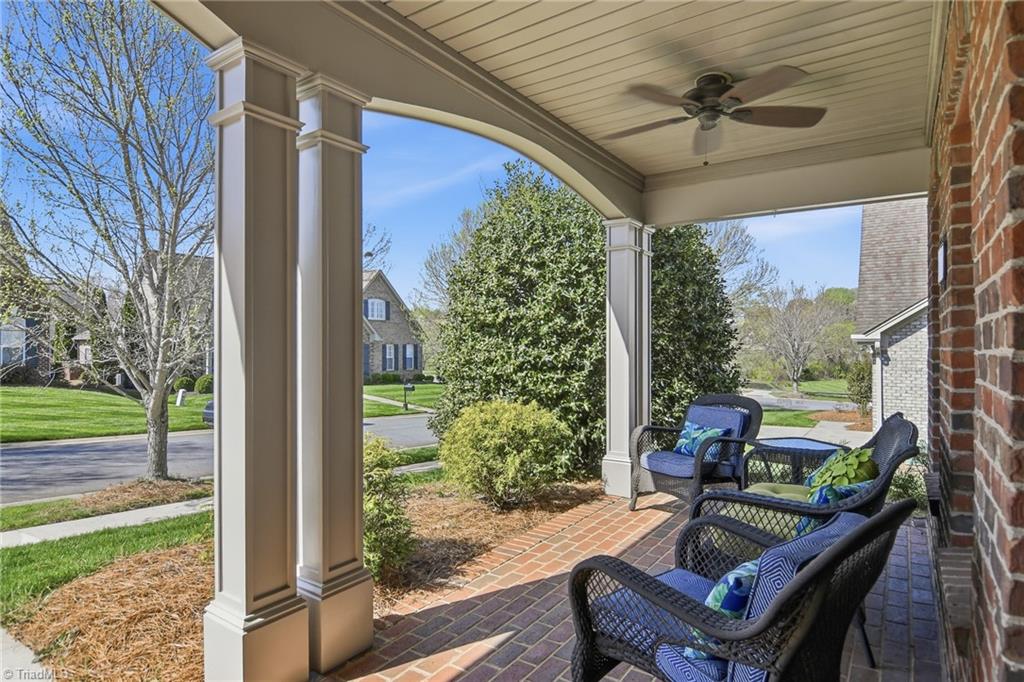 5587 Foxgate Circle, Winston-Salem