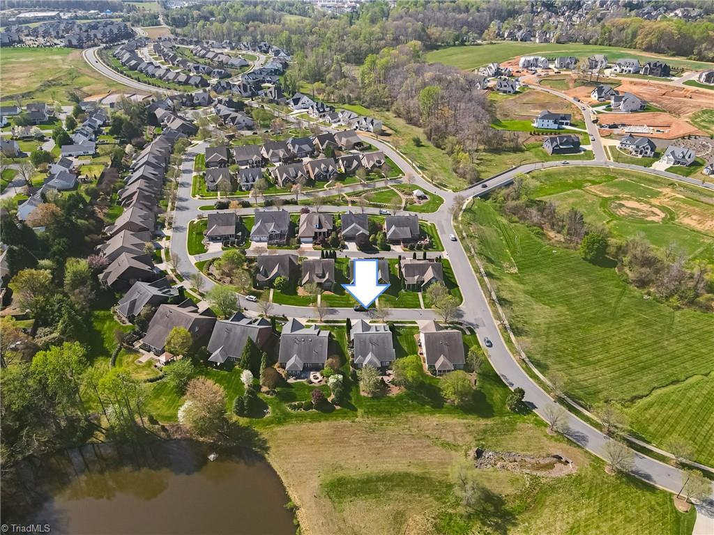 5587 Foxgate Circle, Winston-Salem