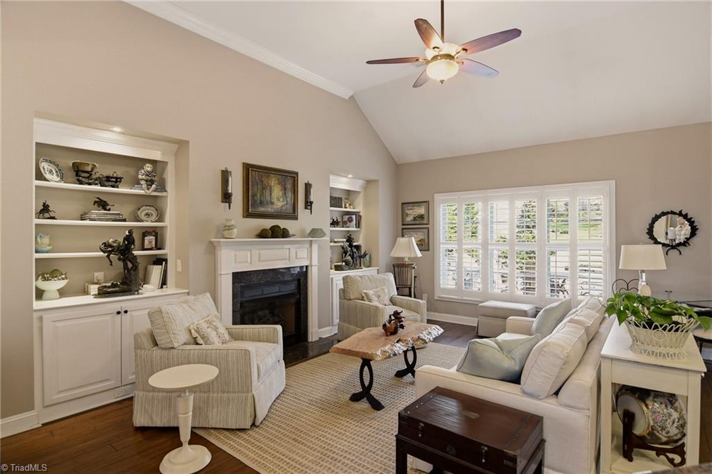 5587 Foxgate Circle, Winston-Salem