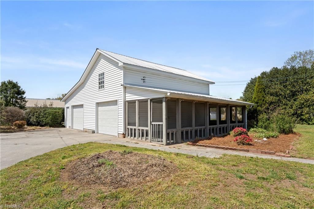 430 N Leonard Road