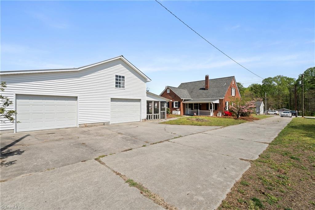 430 N Leonard Road
