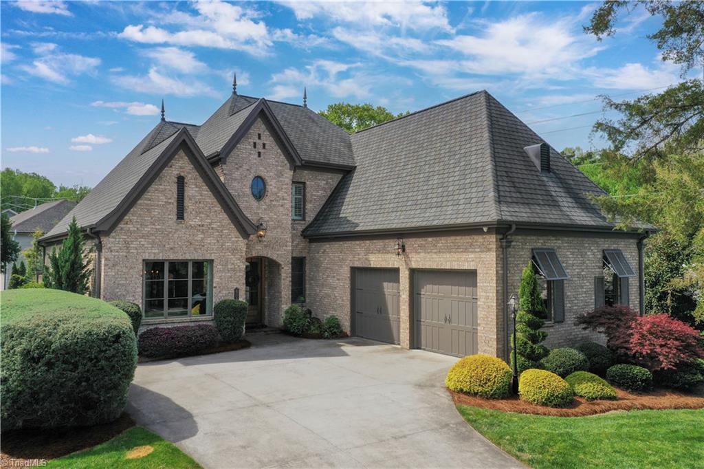 4090 Carriage Manor Cove, Winston-Salem