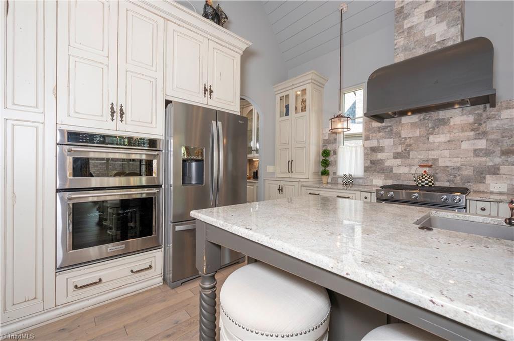 4090 Carriage Manor Cove, Winston-Salem