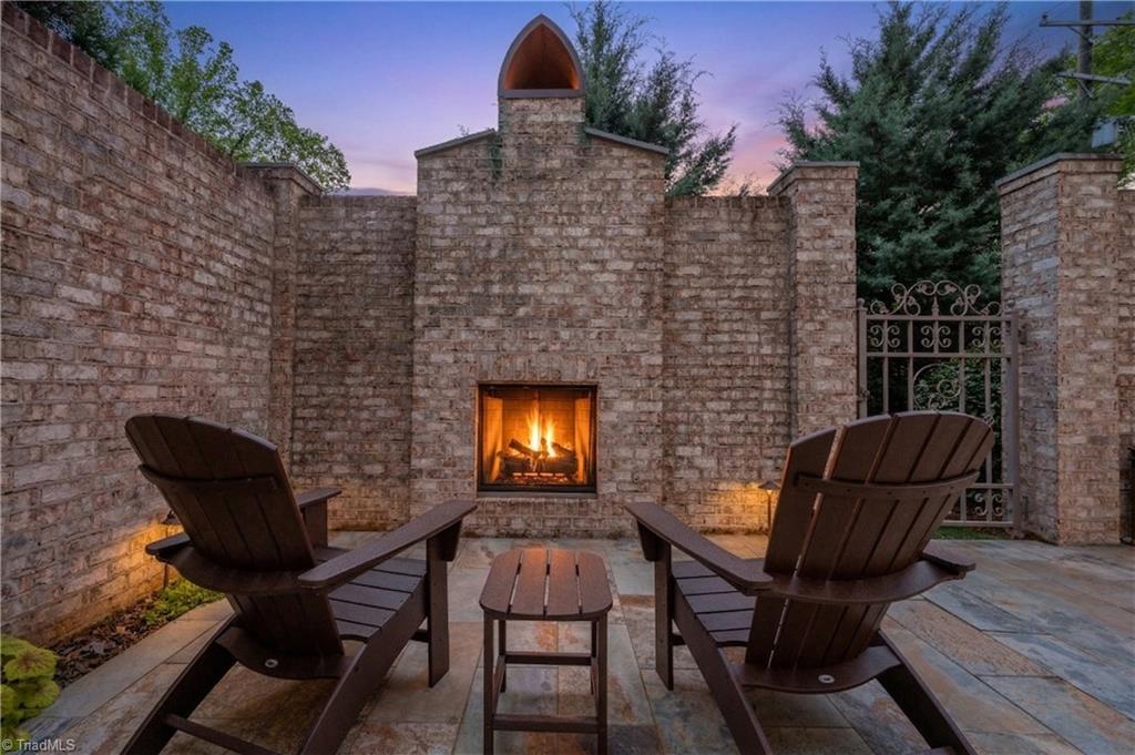 4090 Carriage Manor Cove, Winston-Salem