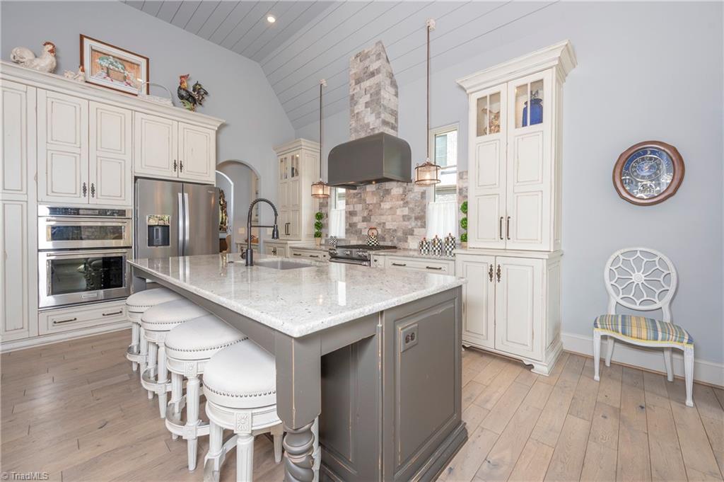4090 Carriage Manor Cove, Winston-Salem