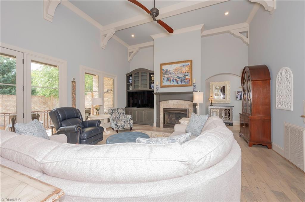 4090 Carriage Manor Cove, Winston-Salem