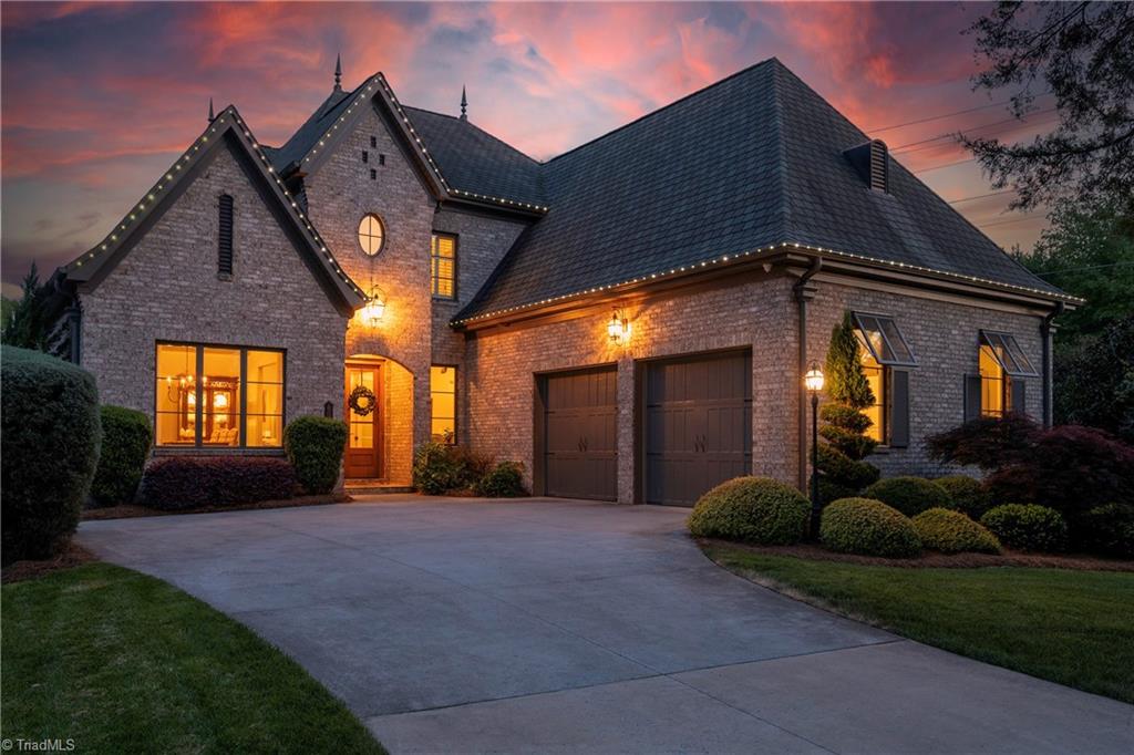 4090 Carriage Manor Cove, Winston-Salem