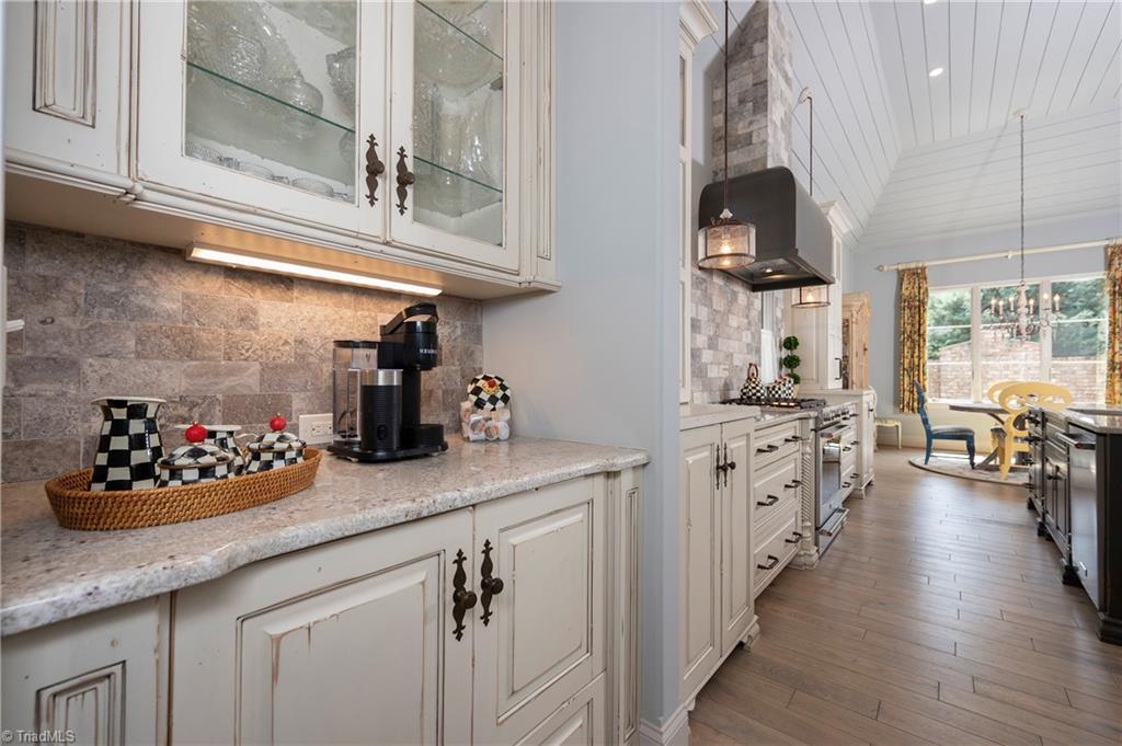 4090 Carriage Manor Cove, Winston-Salem