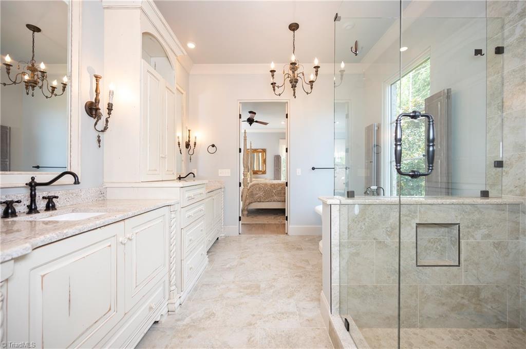4090 Carriage Manor Cove, Winston-Salem