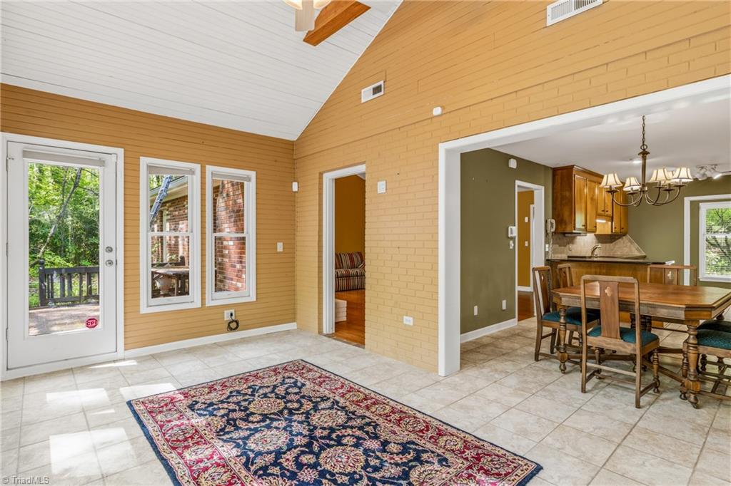 457 Valleymeade Drive