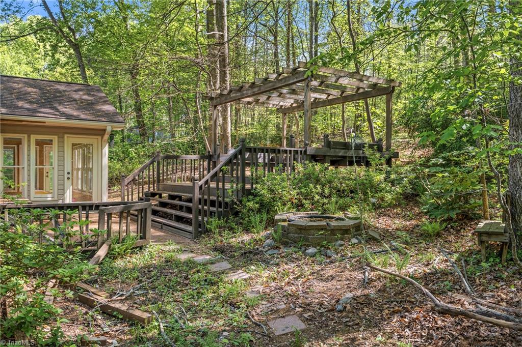 457 Valleymeade Drive