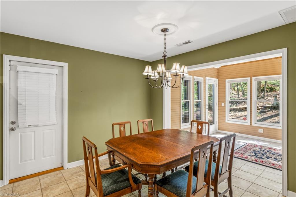 457 Valleymeade Drive