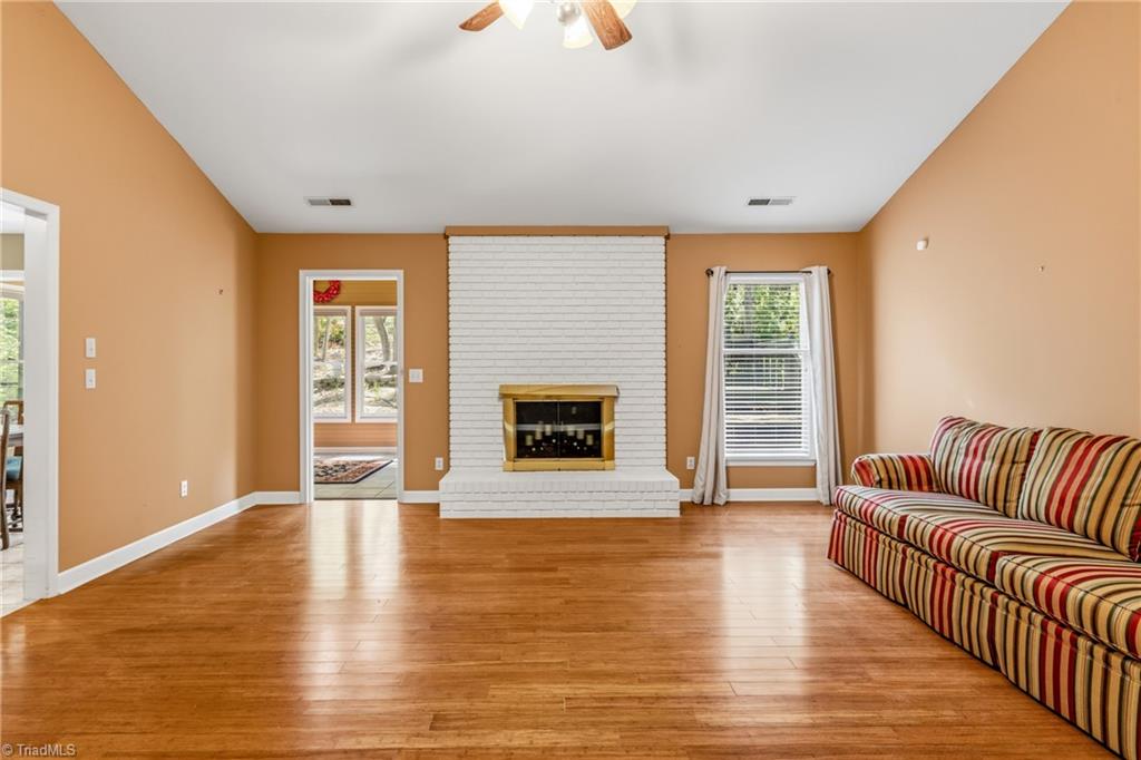 457 Valleymeade Drive