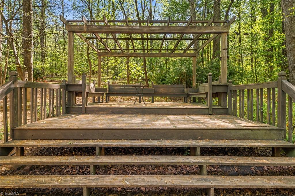 457 Valleymeade Drive