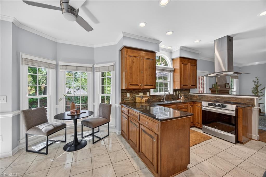 1018 Riverbend Drive