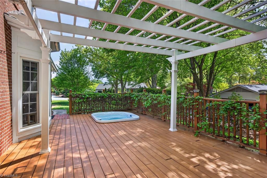 1018 Riverbend Drive