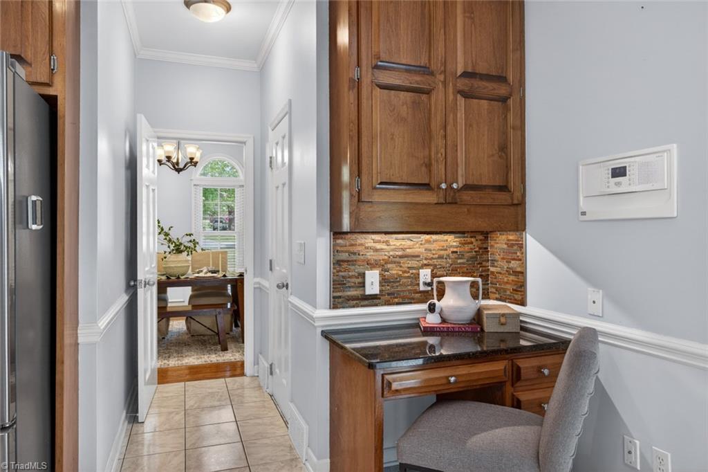 1018 Riverbend Drive