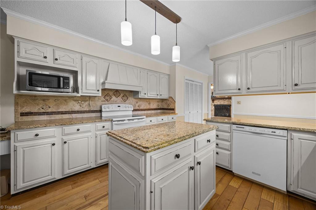 105 Quakerwood Drive
