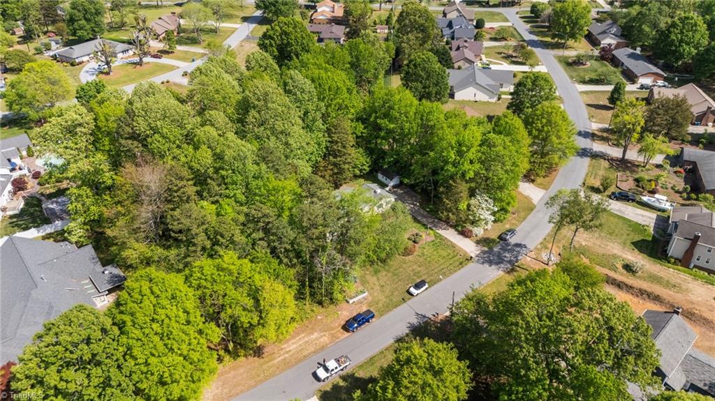 105 Quakerwood Drive
