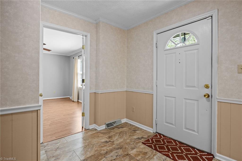 105 Quakerwood Drive