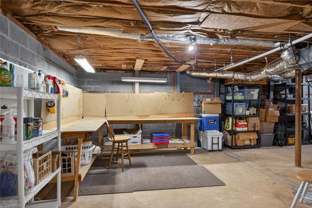 1608 Marblehead Road