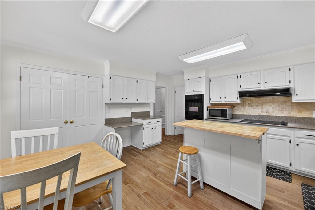1608 Marblehead Road