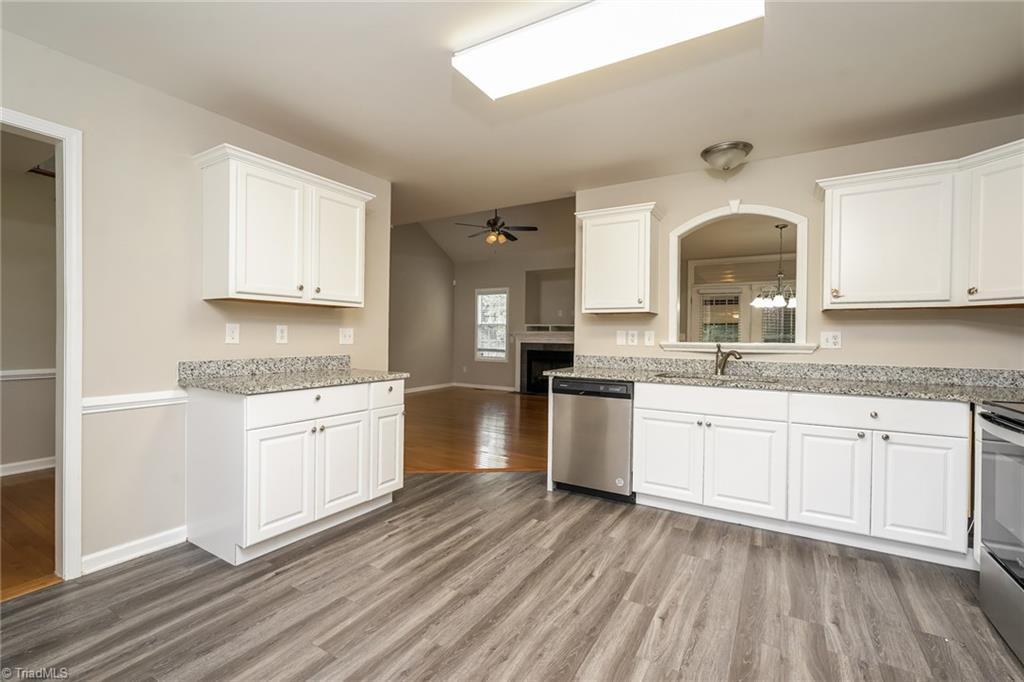 1884 Denise Lane, Winston-Salem