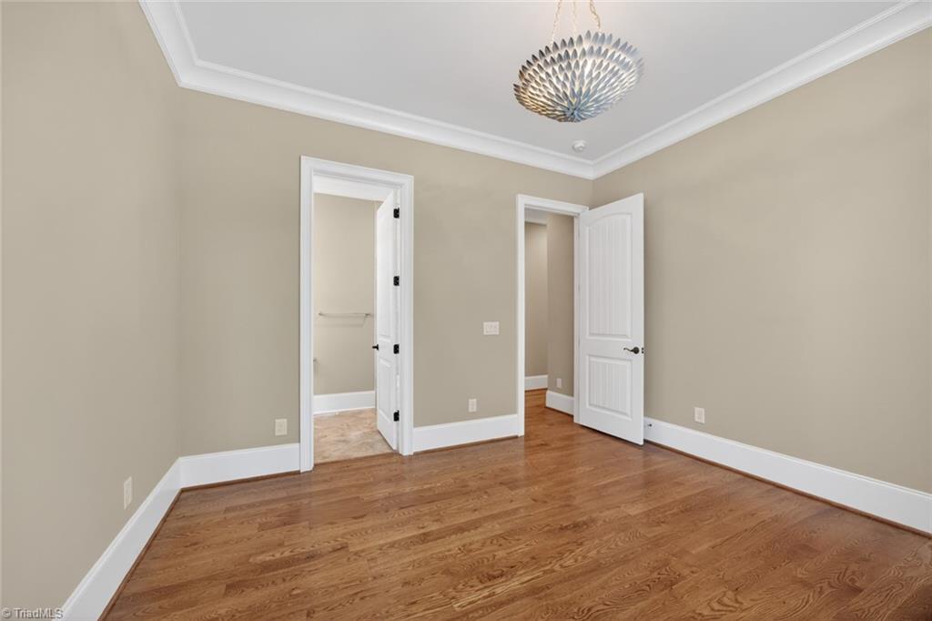 7955 Valleyview Drive