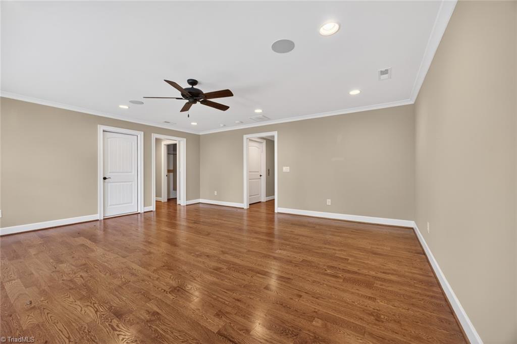7955 Valleyview Drive