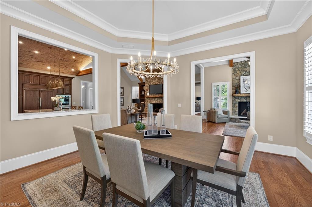 7955 Valleyview Drive