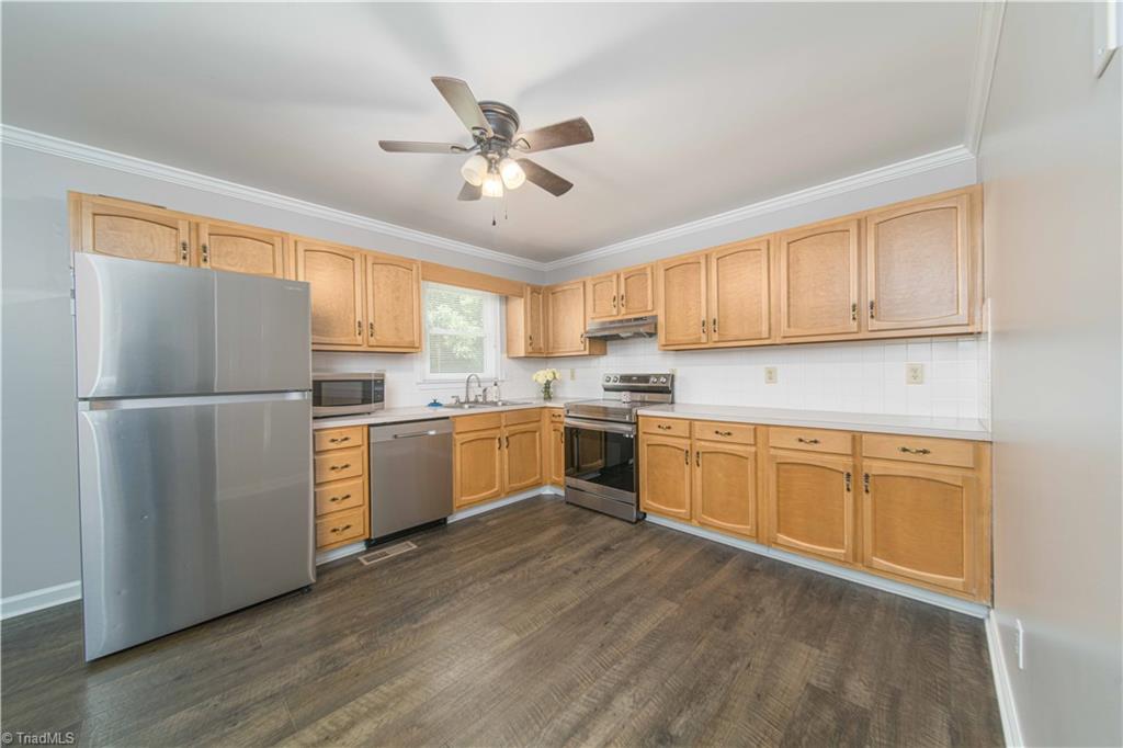 2186 Vienna Dozier Road