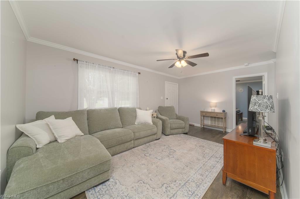 2186 Vienna Dozier Road