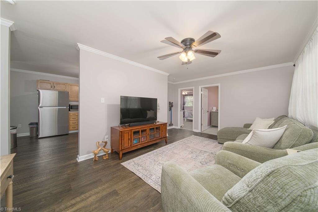 2186 Vienna Dozier Road