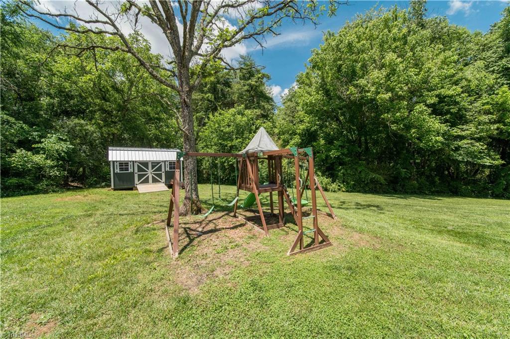 2186 Vienna Dozier Road