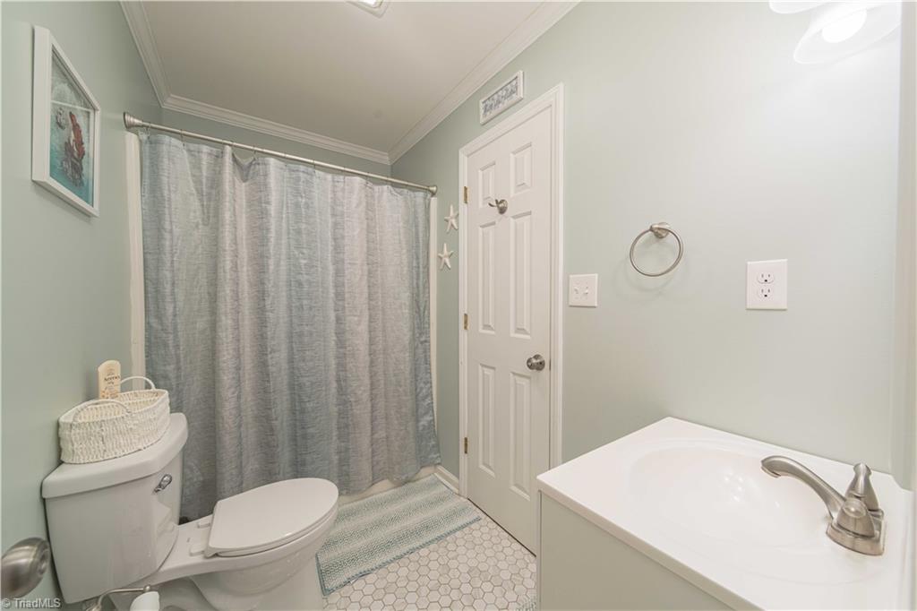 2186 Vienna Dozier Road