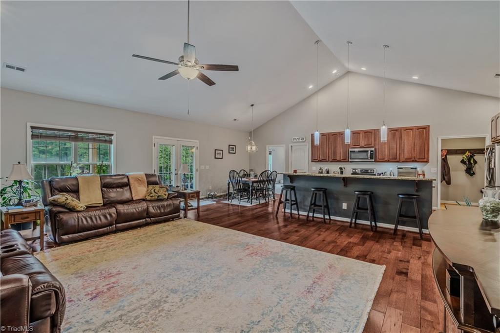 9637 Creek Farm Road