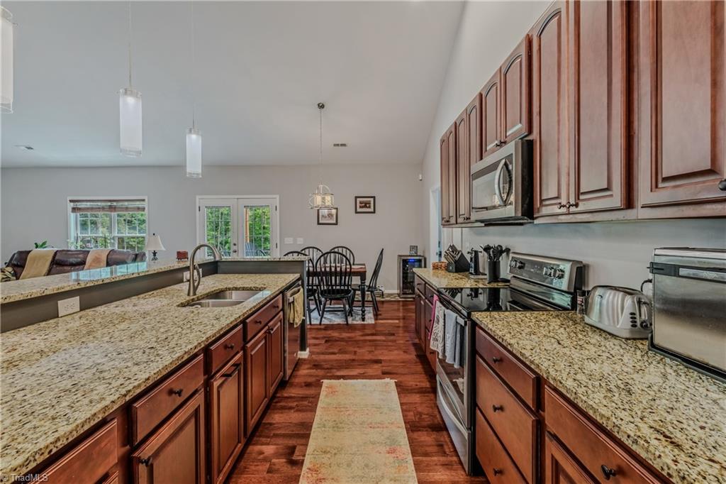 9637 Creek Farm Road