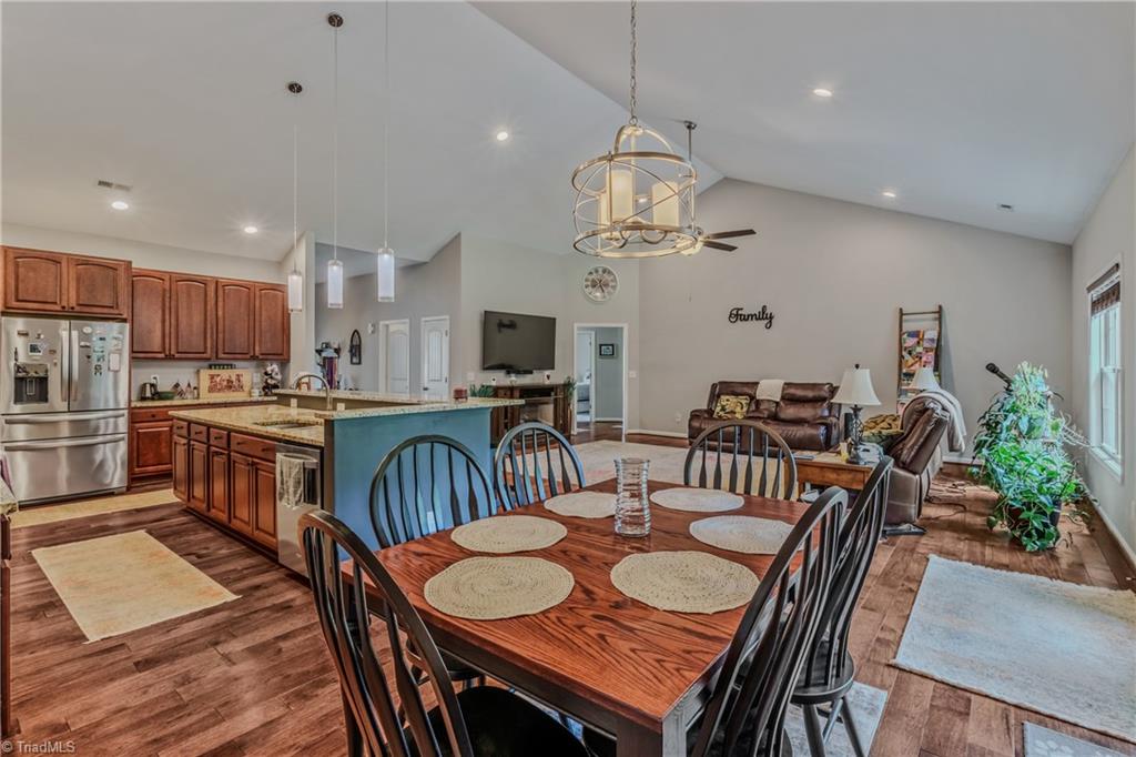 9637 Creek Farm Road