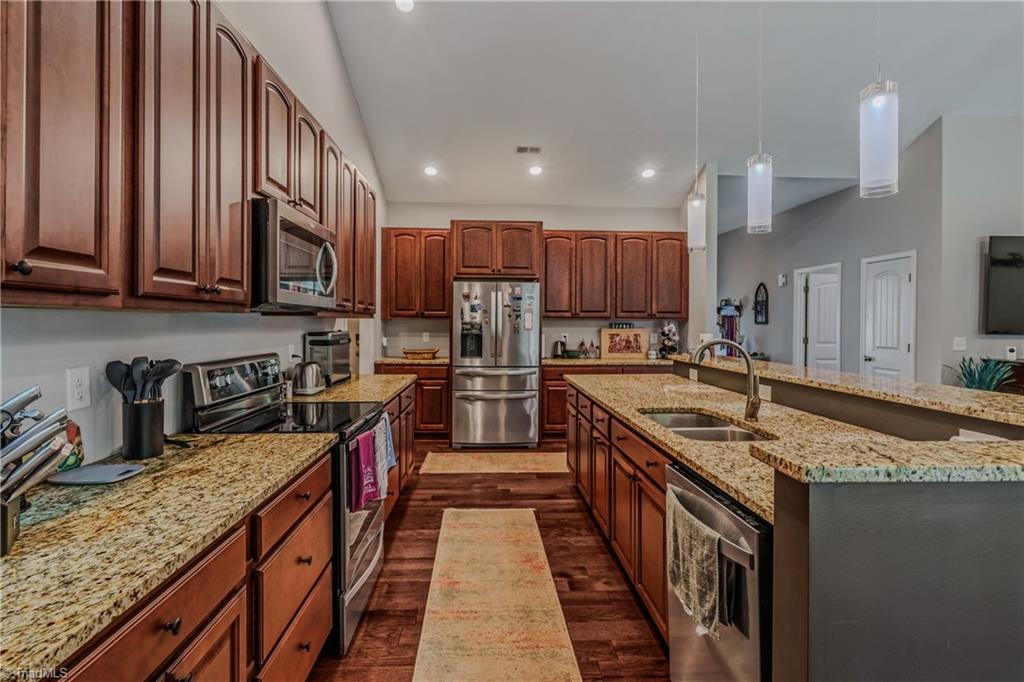 9637 Creek Farm Road