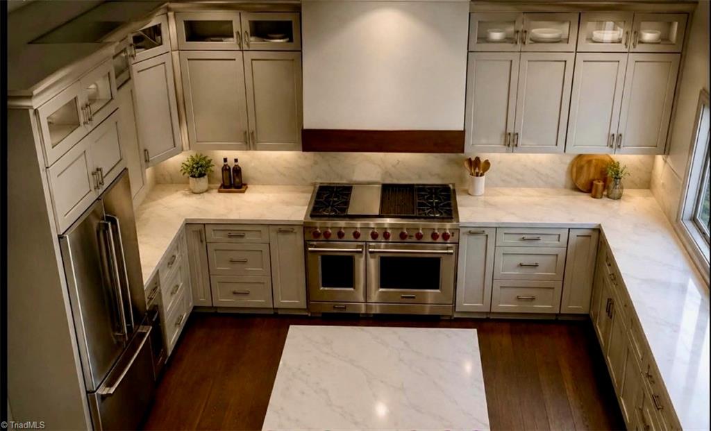 324 NW Banbury Road, Winston-Salem