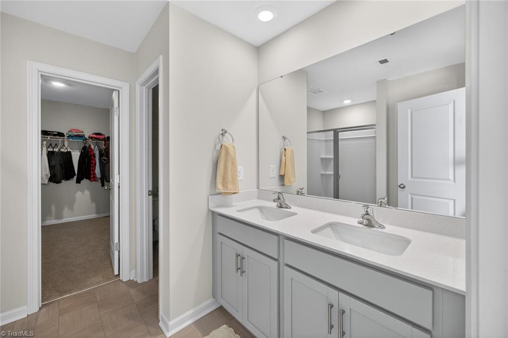 3208 Highlander Point