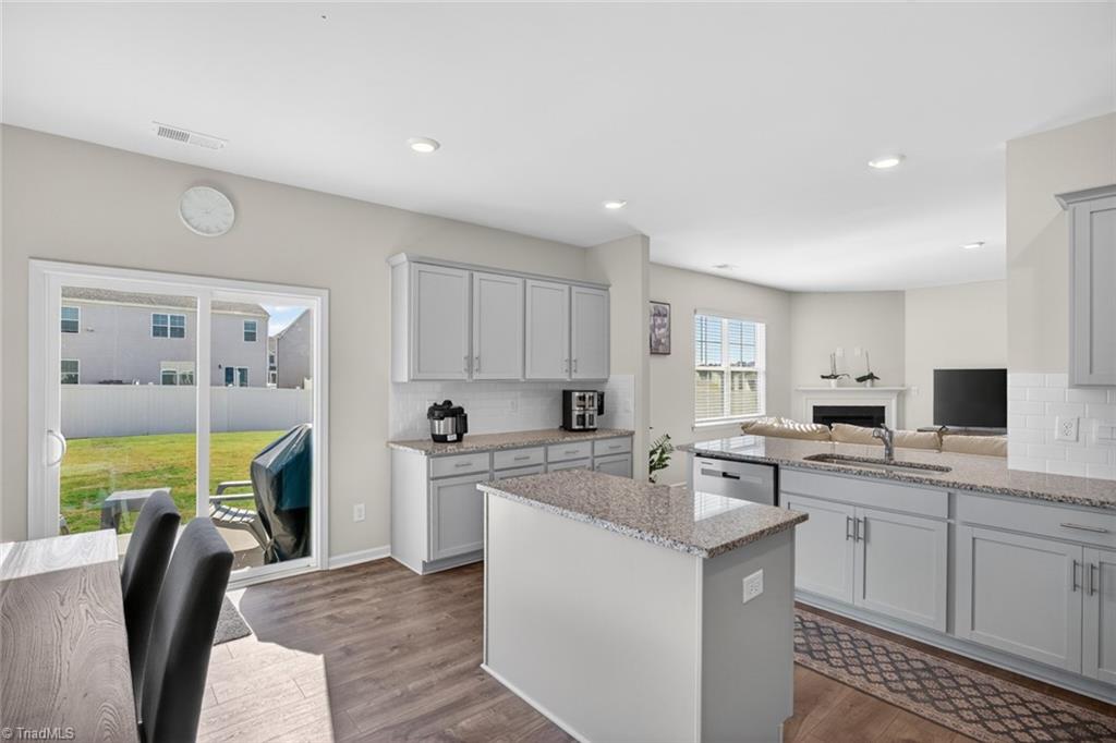 3208 Highlander Point