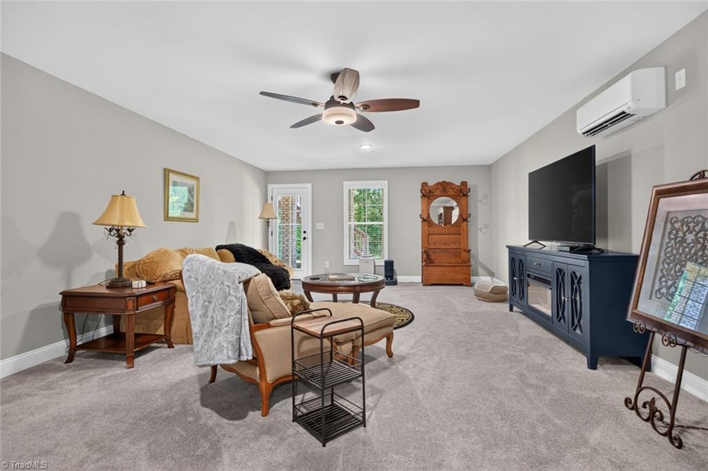 1201 Plantation Village Drive