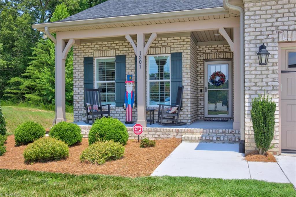 1201 Plantation Village Drive