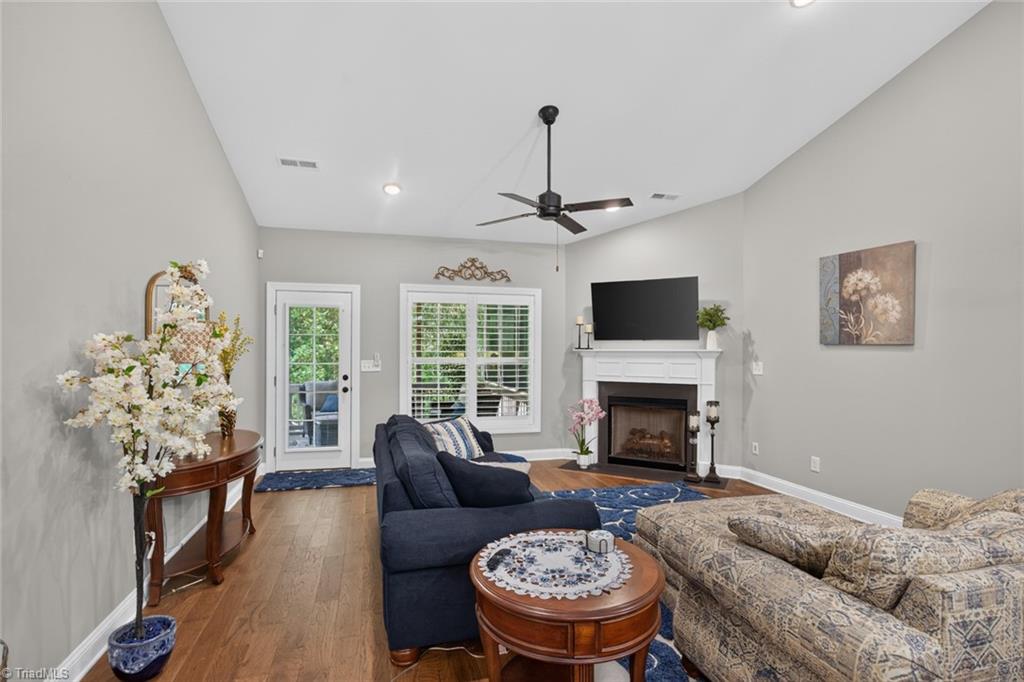 1201 Plantation Village Drive