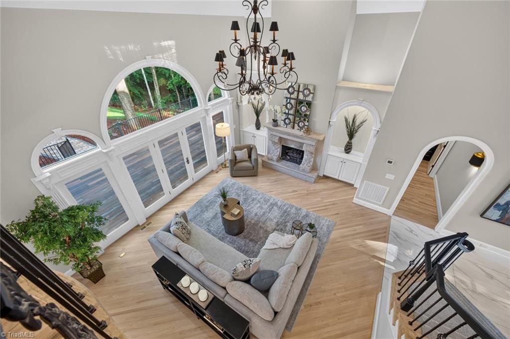605 Oak Valley Boulevard
