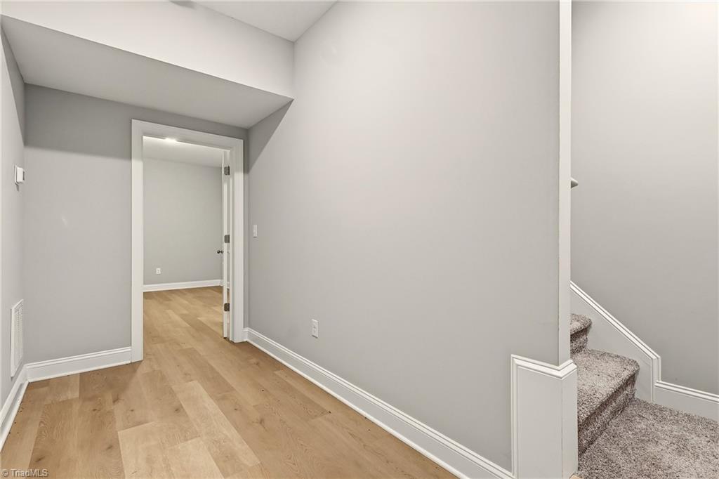 3961 Rookwood Lane, Winston-Salem