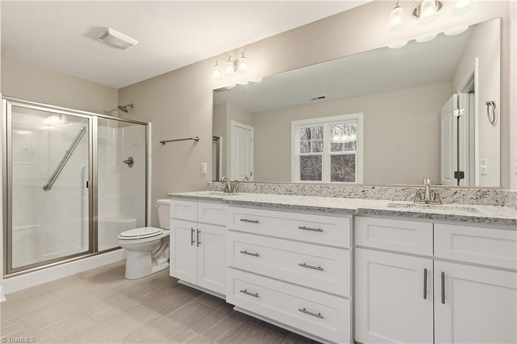 3961 Rookwood Lane, Winston-Salem